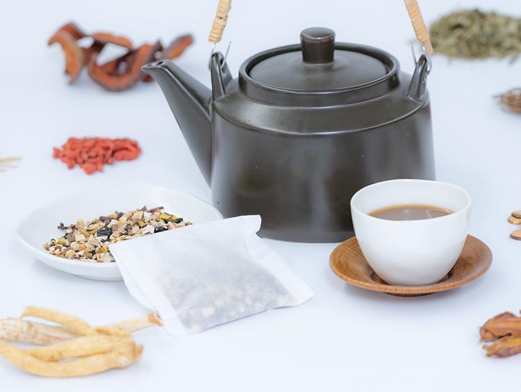 🌿 竜胆瀉肝湯（りゅうたんしゃかんとう）とは？  ― “炎症・かゆみ・泌尿器トラブル”を鎮める漢方 ―